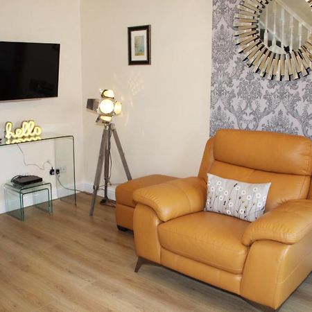 City Centre Town House With Riverside Views And Free Parking 1Bak York Ngoại thất bức ảnh