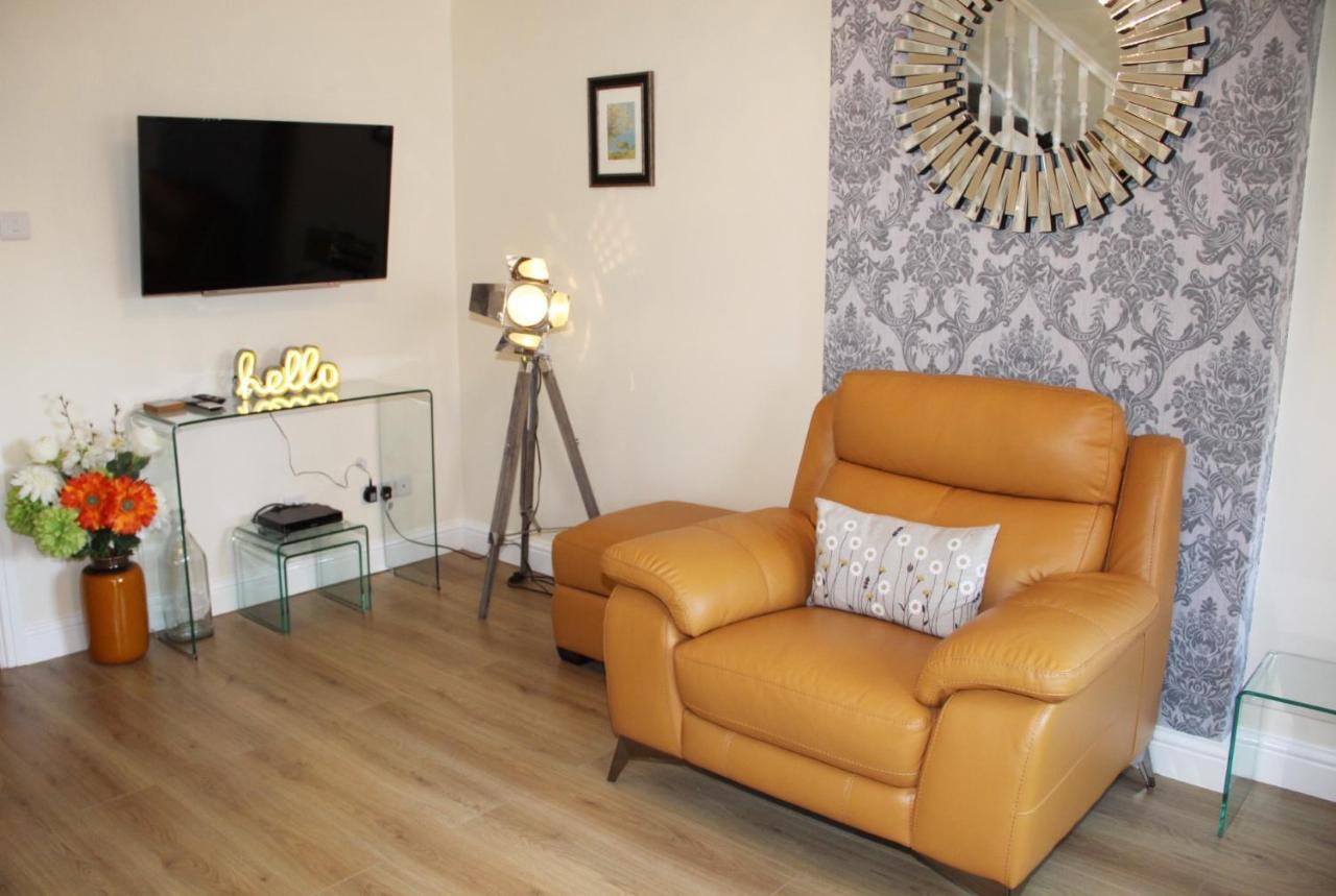 City Centre Town House With Riverside Views And Free Parking 1Bak York Ngoại thất bức ảnh