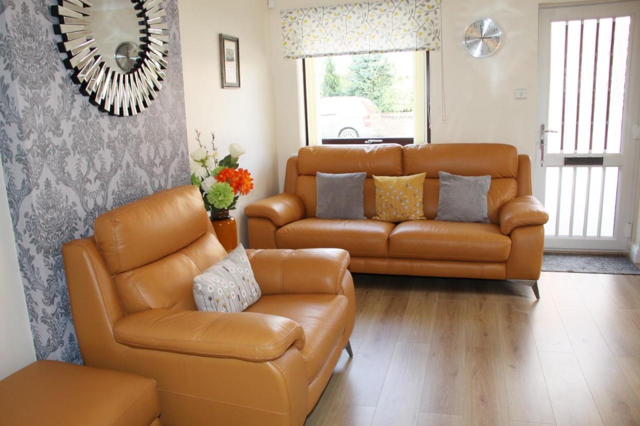 City Centre Town House With Riverside Views And Free Parking 1Bak York Ngoại thất bức ảnh